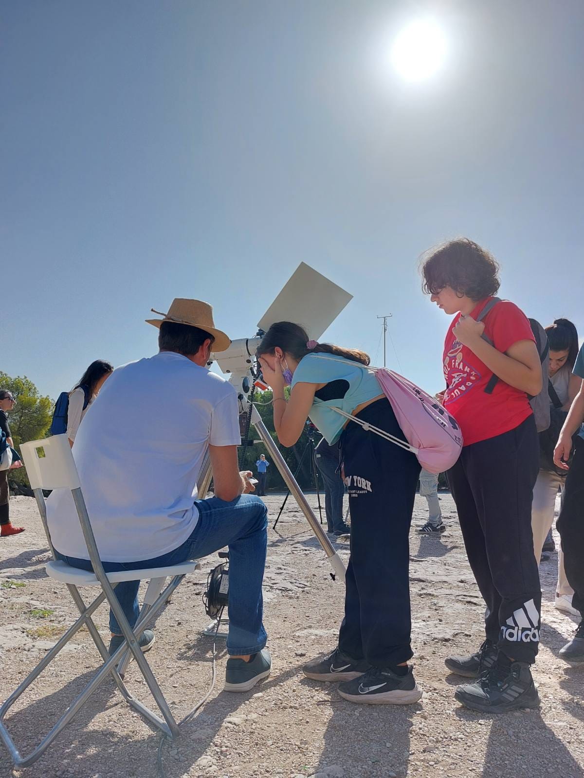 partial_solar_eclipse_25_10_2022_e